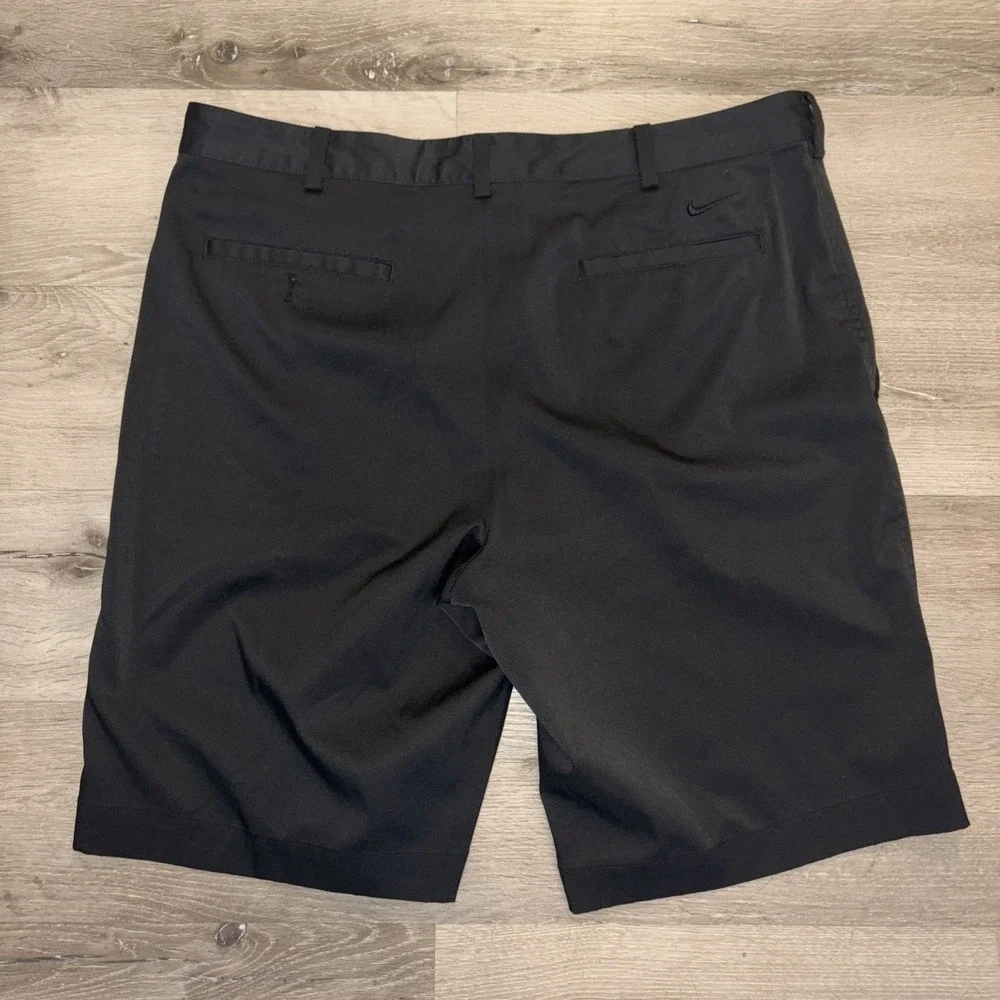 Nike Dri Fit Khaki Golf Shorts Men's 36 Black 21 Inch Length
